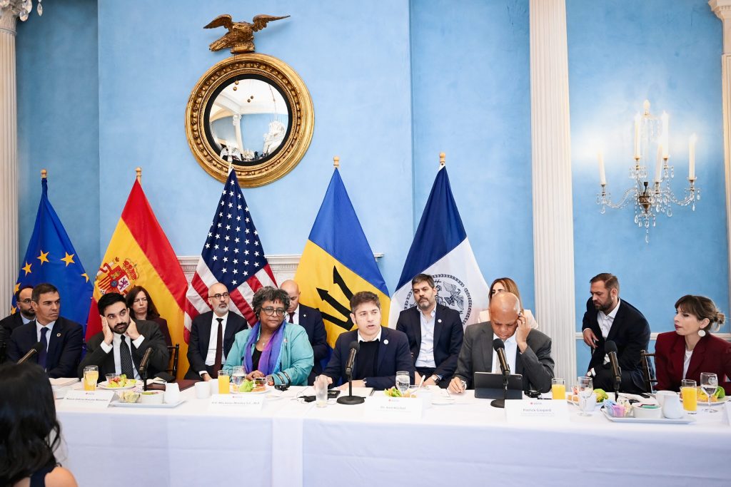 Kicillof se reunió con el alcalde de Nueva York